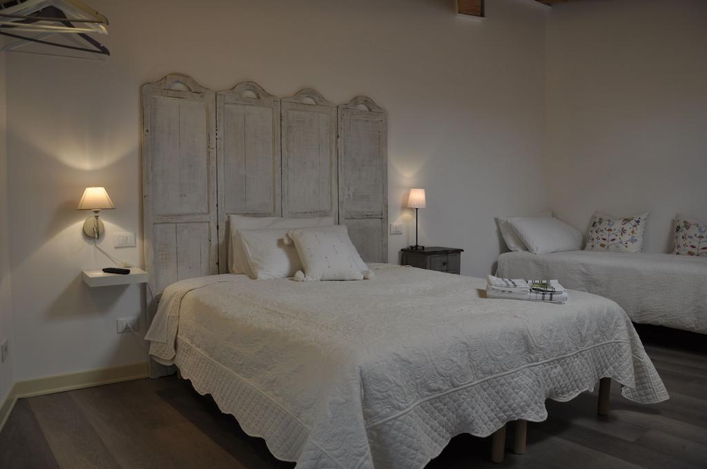 Corsomatteotti62 Bed and Breakfast Μπρέσια Δωμάτιο φωτογραφία